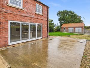 Photo 17- click for photo gallery